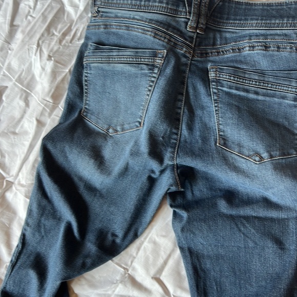 Democracy jeans unfinished bottom and technology - Picture 5 of 6